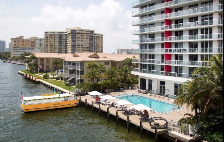 Studio In Hallandale 2 Beds Hallandale Beach Bagian luar foto